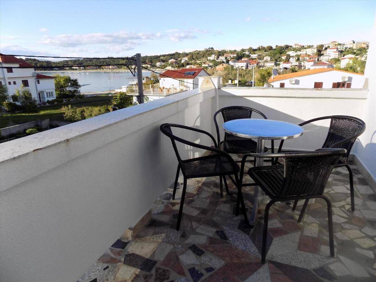 Apartment Lopar 10 Eksteriør bilde